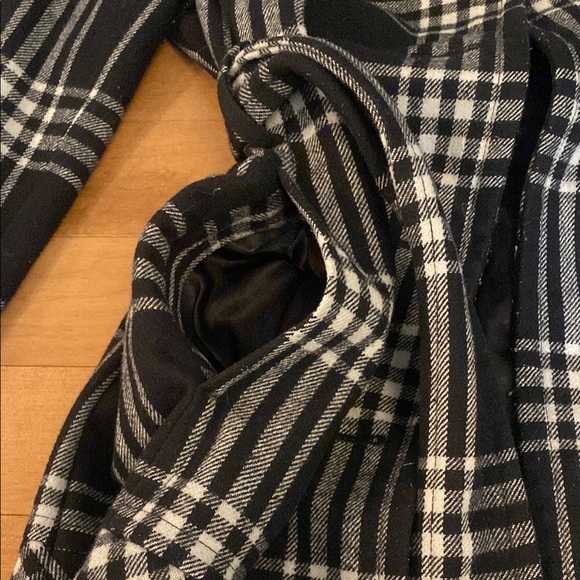 Express Black & White Plaid Belted Tailored Coat | Classic Fall Winter - Picture 5 of 7